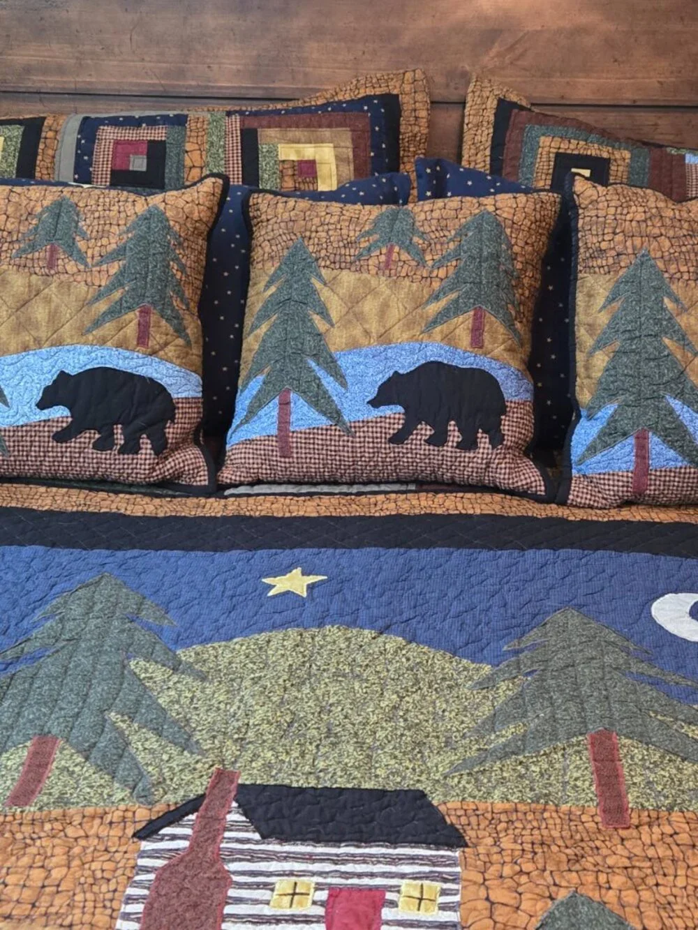 NEW -- Queen/King Donna Sharp Woodland Bedspread & Pillow Set w/ curtain valance